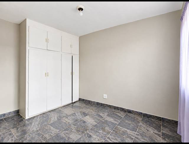 2 BEDROOM FLAT FOR SALE IN PEACEHAVEN